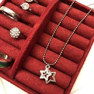 Double star necklace